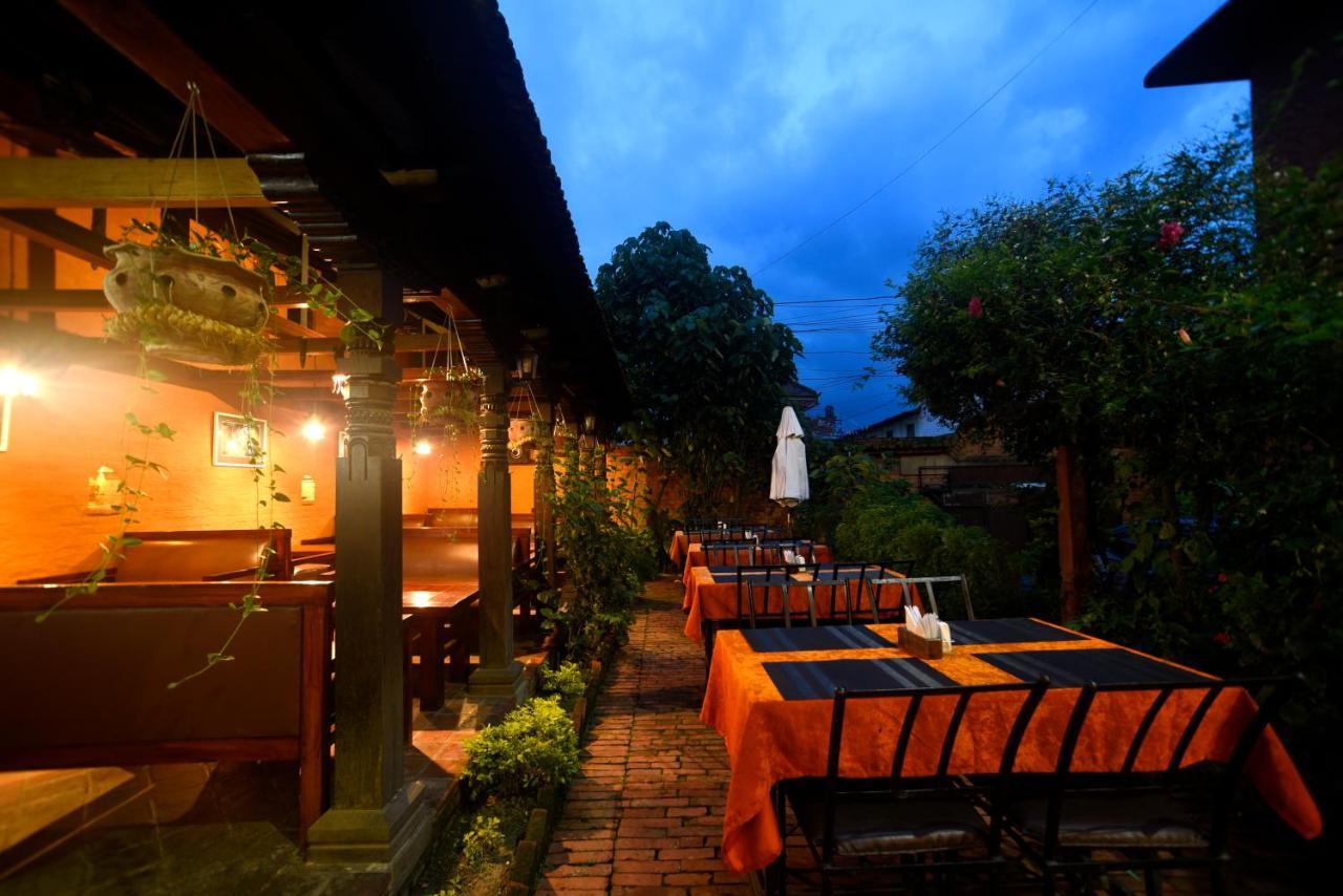 Vajra Boutique Hotel Bhatgoan Exteriör bild